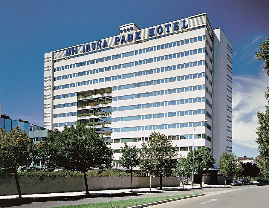 NH Pamplona Iruña Park Bagian luar foto